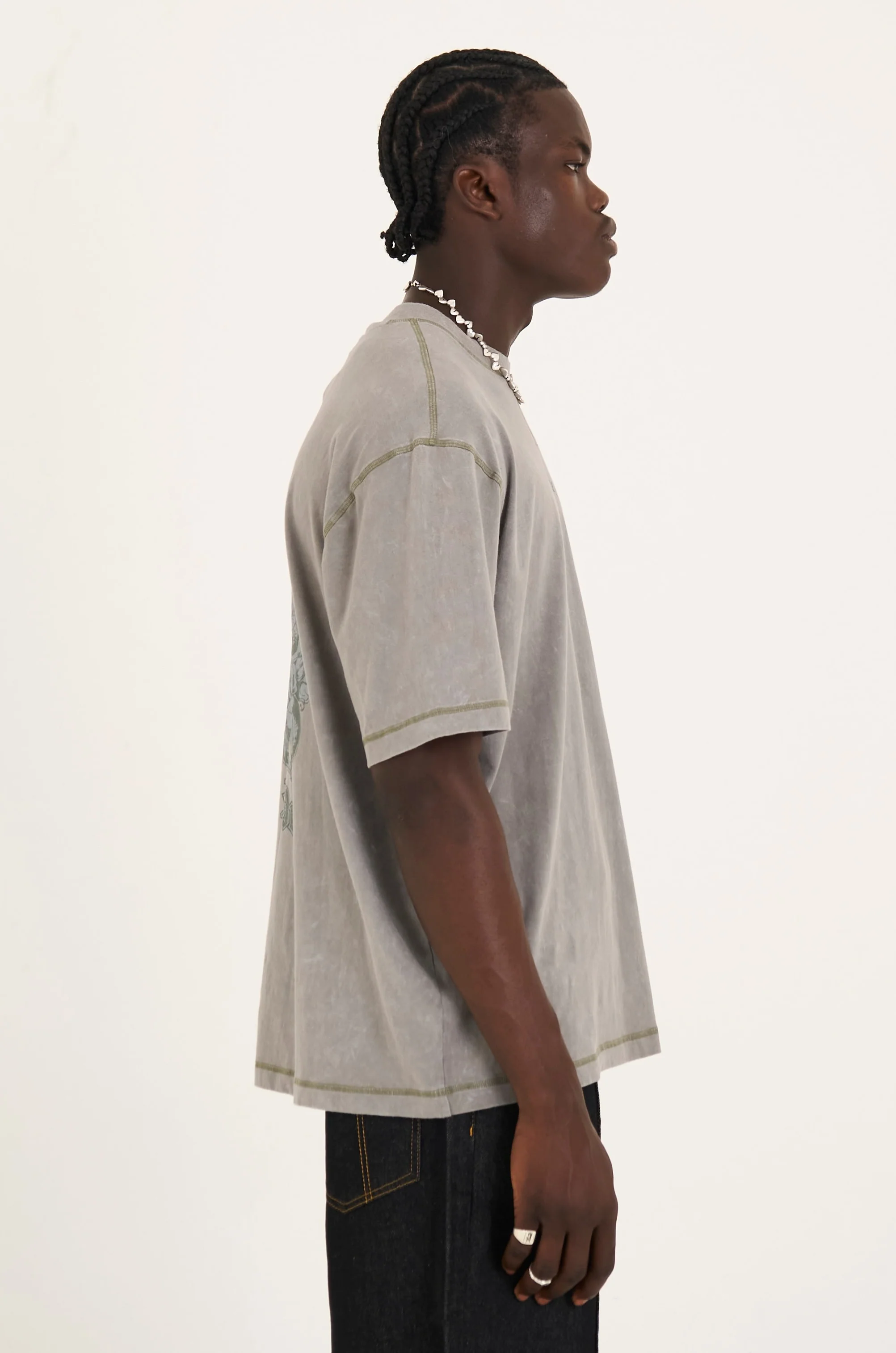 Bite Tattoo Graphic T-shirt - Image 6