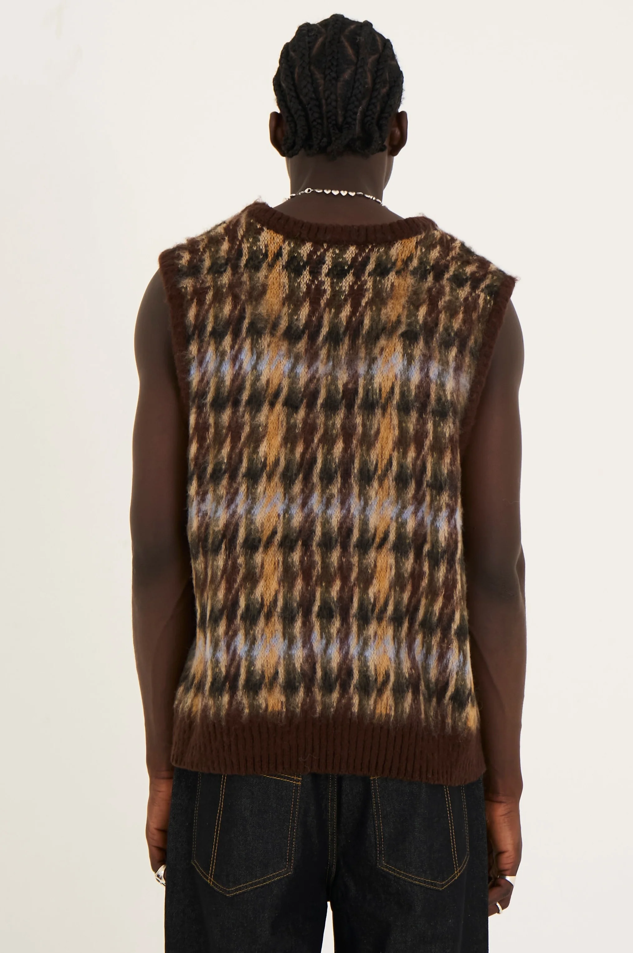 Cub Houndstooth Knit Vest - Image 6