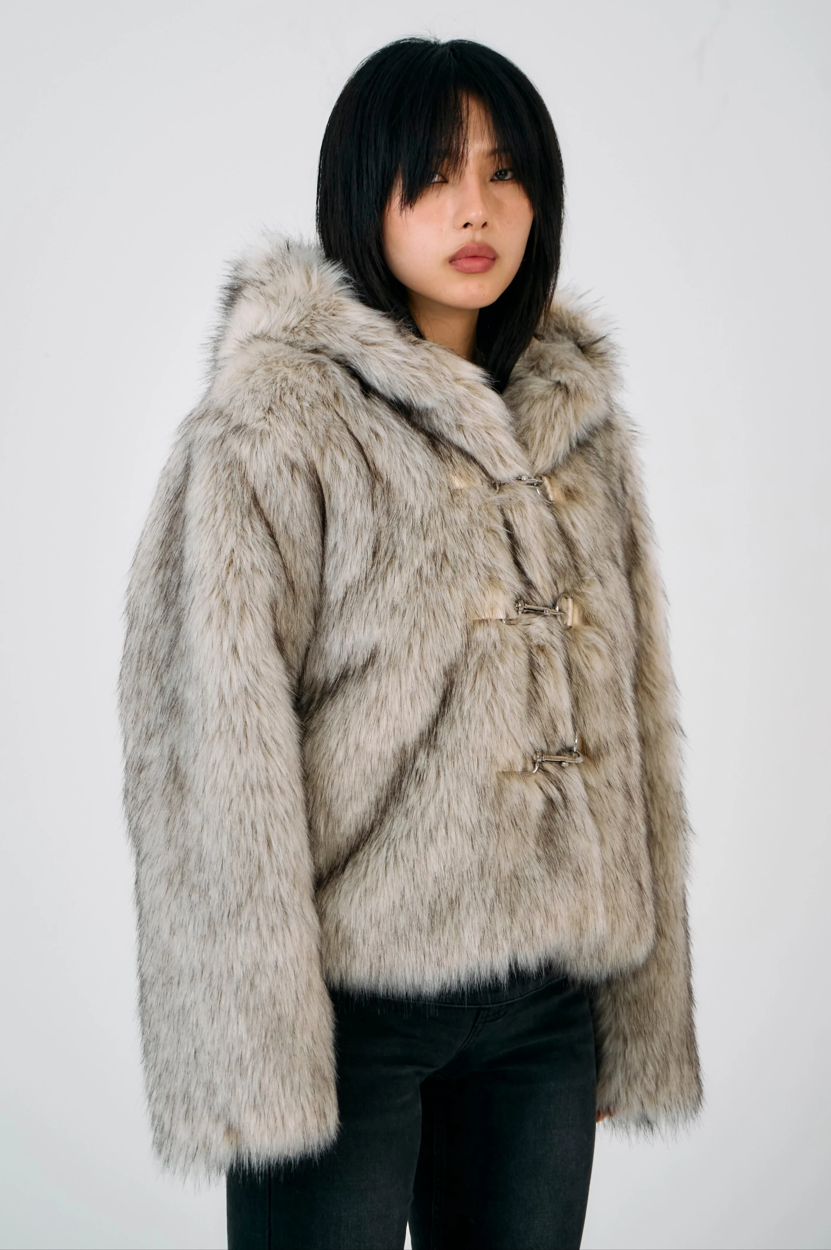 Julia Alaska Faux Fur Coat - Image 4